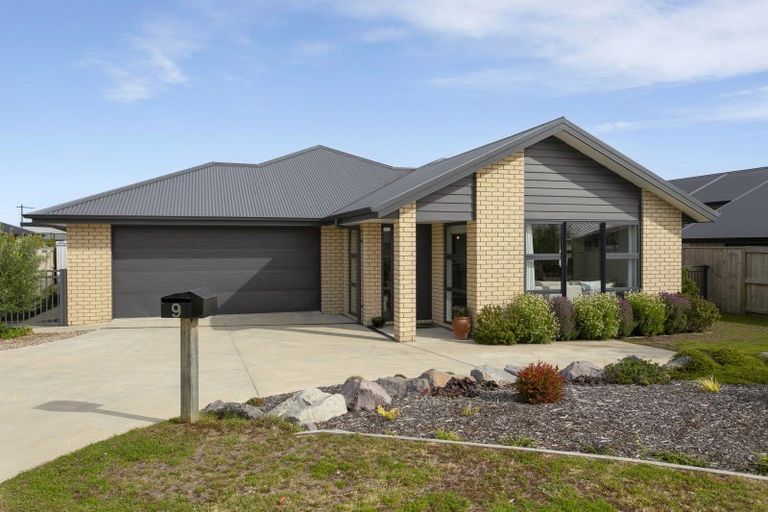 Photo of property in 9 Roto Close, Wharewaka, Taupo, 3330
