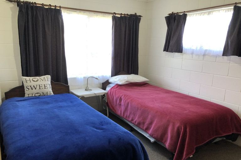 Photo of property in 216 Parklands Avenue, Bell Block, New Plymouth, 4312