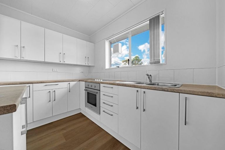 Photo of property in 1/14 Pakira Avenue, Glendene, Auckland, 0602