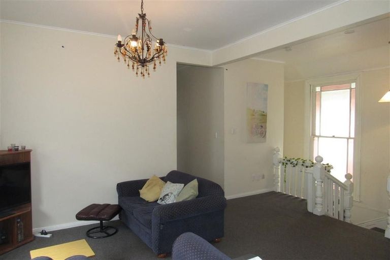 Photo of property in 102 Tinakori Road, Thorndon, Wellington, 6011