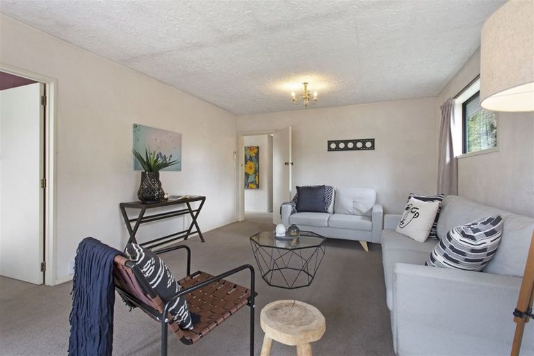 Photo of property in 9 Kendal Avenue, Burnside, Christchurch, 8053