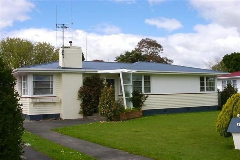 Photo of property in 28 Galway Avenue, Hokowhitu, Palmerston North, 4410