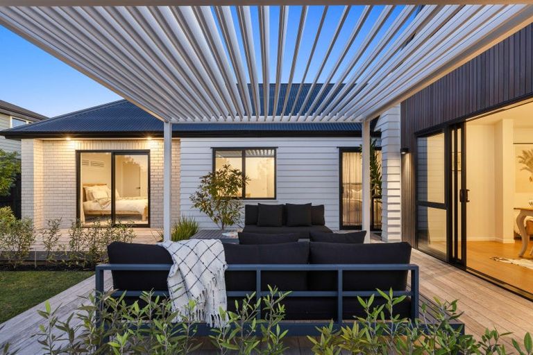 Photo of property in 3 Betsy Lane, Wainui, 0932