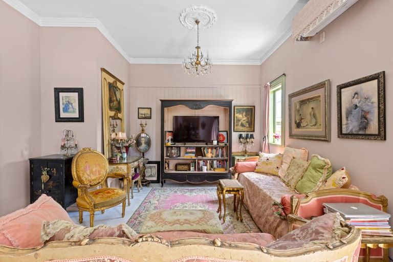 Photo of property in 33a Rambler Crescent, Beach Haven, Auckland, 0626