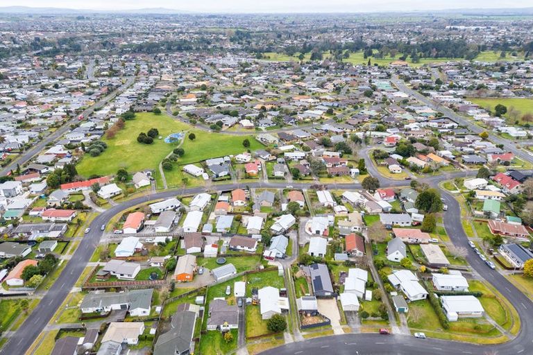 Photo of property in 15a Garland Drive, St Andrews, Hamilton, 3200