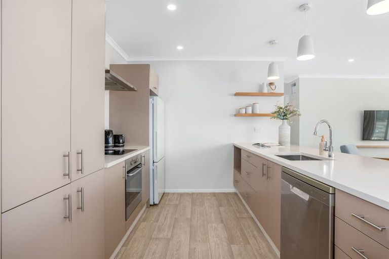 Photo of property in 27 Herewini Street, Titahi Bay, Porirua, 5022