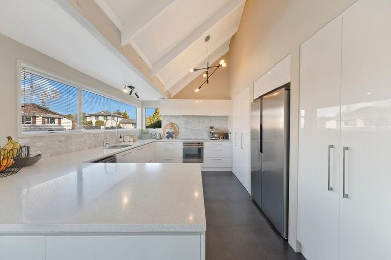 Photo of property in 29 Colina Street, Avonhead, Christchurch, 8042