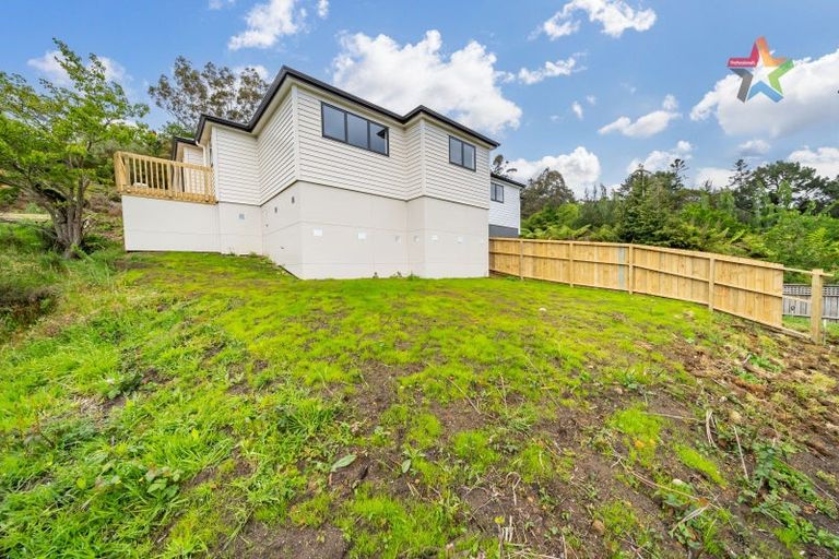 Photo of property in 2 Te Ara O Tahumate, Stokes Valley, 5019