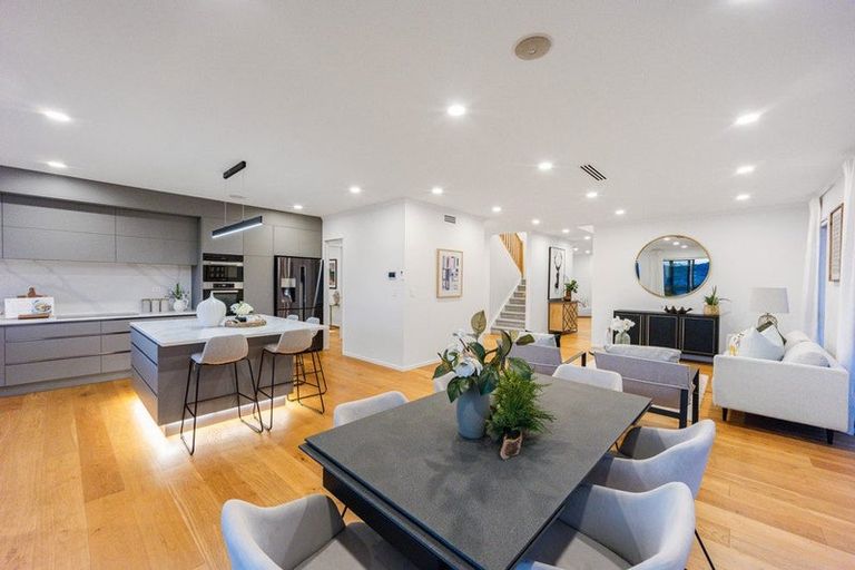 Photo of property in 73 Headsail Drive, Long Bay, Auckland, 0630