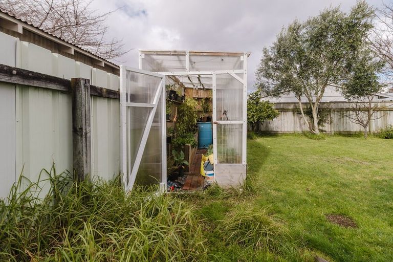 Photo of property in 39 Linwood Drive, Paraparaumu, 5032