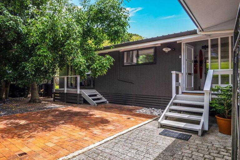 Photo of property in 28 Florance Avenue, Russell, 0202