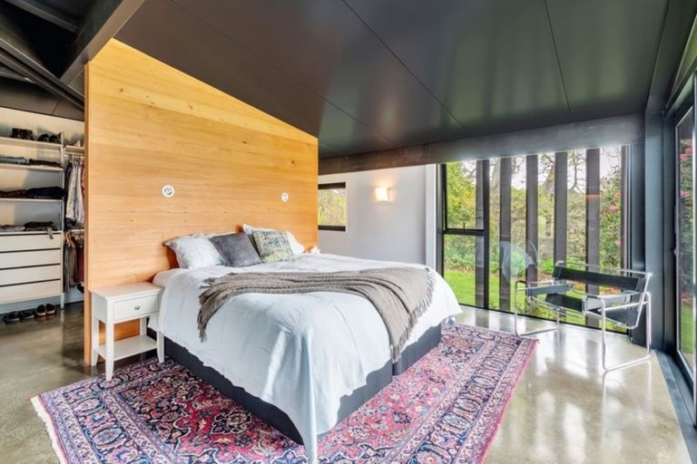 Photo of property in 1559 Kahikatea Flat Road, Kaukapakapa, 0871