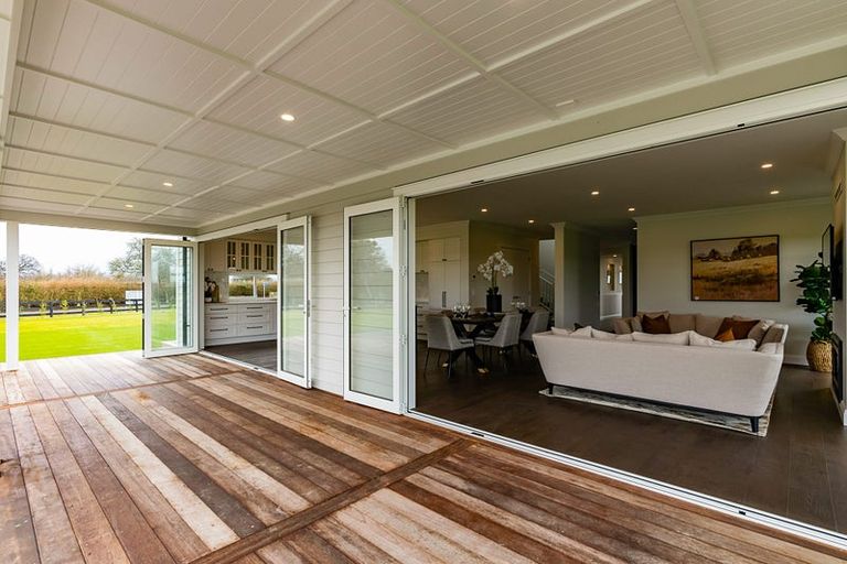 Photo of property in 4 Sunline Drive, Leamington, Cambridge, 3432