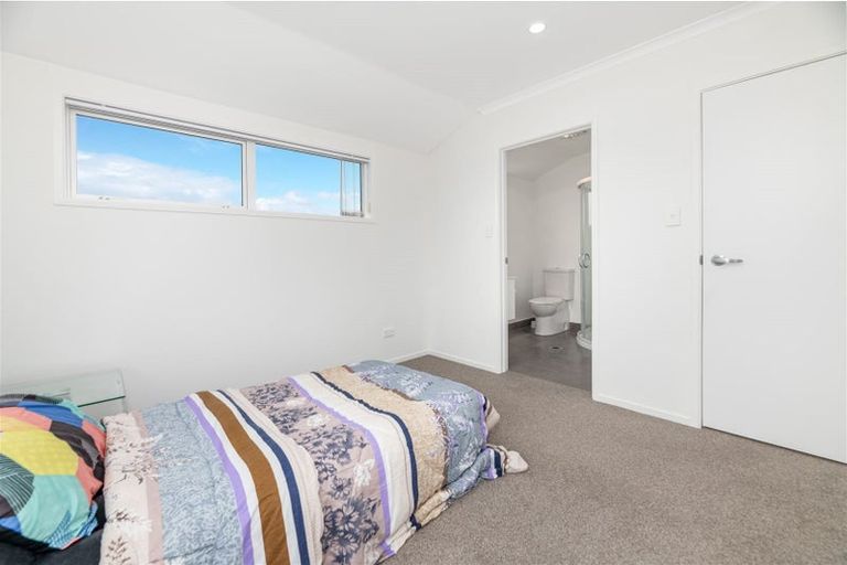 Photo of property in 1/67a Metcalfe Road, Ranui, Auckland, 0612