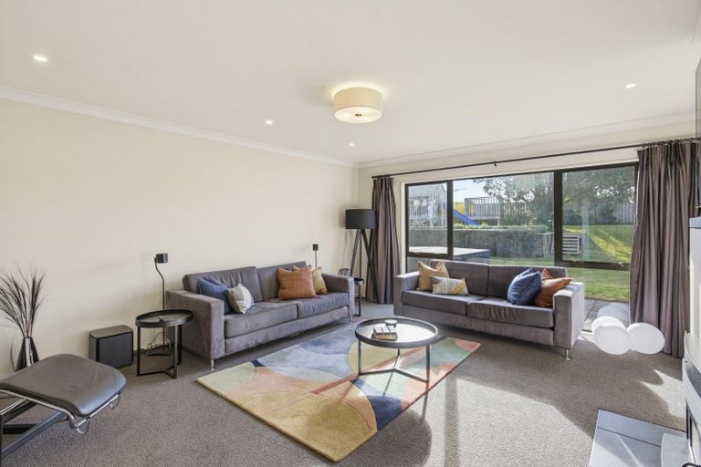 Photo of property in 8 Rae Lane, Paraparaumu Beach, Paraparaumu, 5032