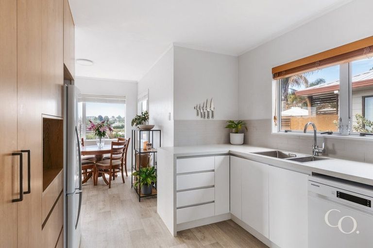 Photo of property in 132a Sutherland Road, Brookfield, Tauranga, 3110