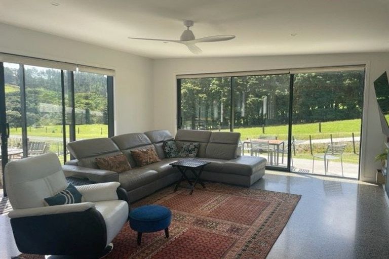 Photo of property in 11 Hancock Grove, Mangawhai, 0573