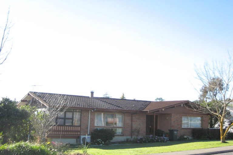 Photo of property in 3 Busby Hill, Havelock North, 4130