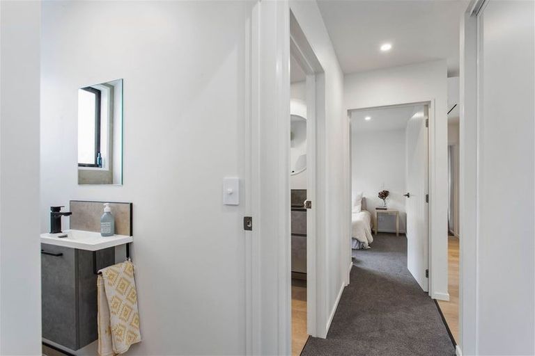 Photo of property in 97 Mcfaddens Road, St Albans, Christchurch, 8052