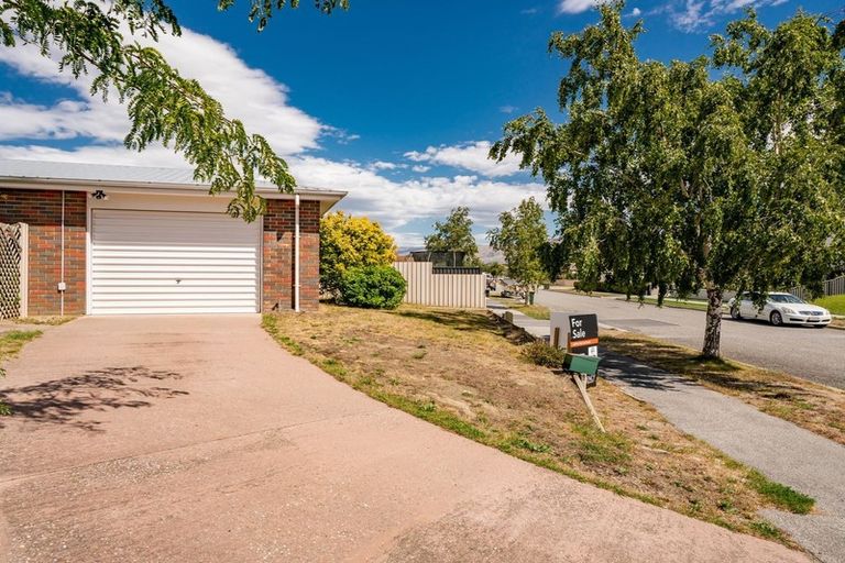 Photo of property in 15 Wishart Crescent, Cromwell, 9310