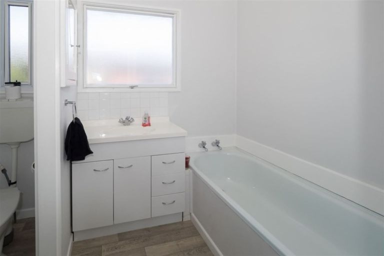 Photo of property in 44 Johnstone Street, Tinwald, Ashburton, 7700