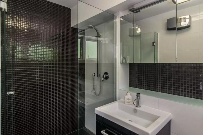 Photo of property in 31/125 Grant Road, Thorndon, Wellington, 6011