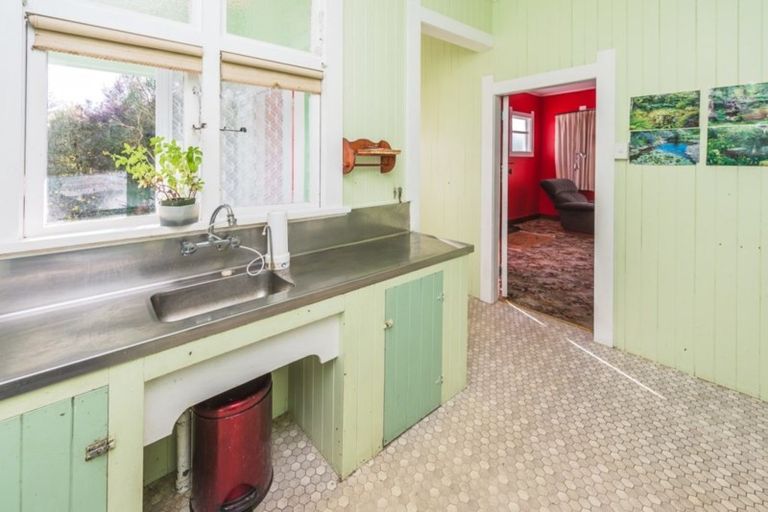 Photo of property in 28 Niblett Street, Whanganui, 4500