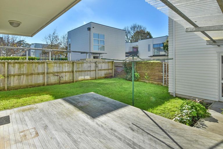 Photo of property in 23 Mcginty Street, Takanini, 2112
