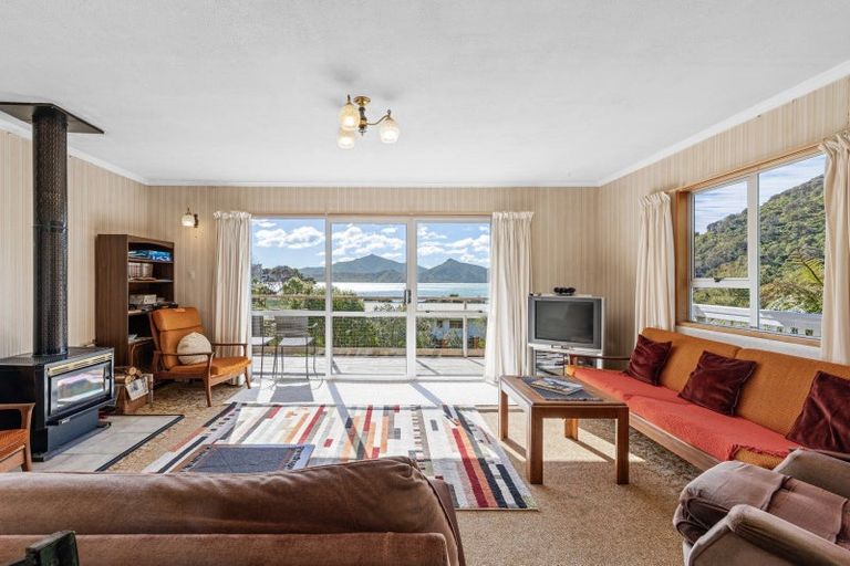 Photo of property in 240 Moetapu Bay Road, Moetapu Bay, Linkwater, 7282