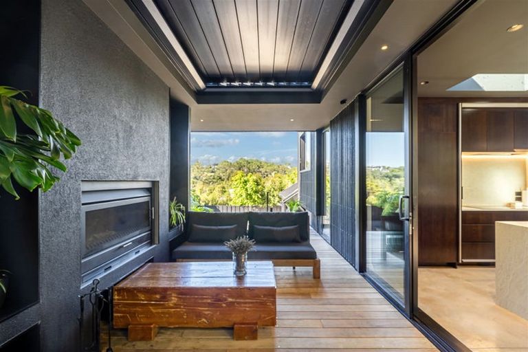 Photo of property in 16 Asbury Crescent, Campbells Bay, Auckland, 0630