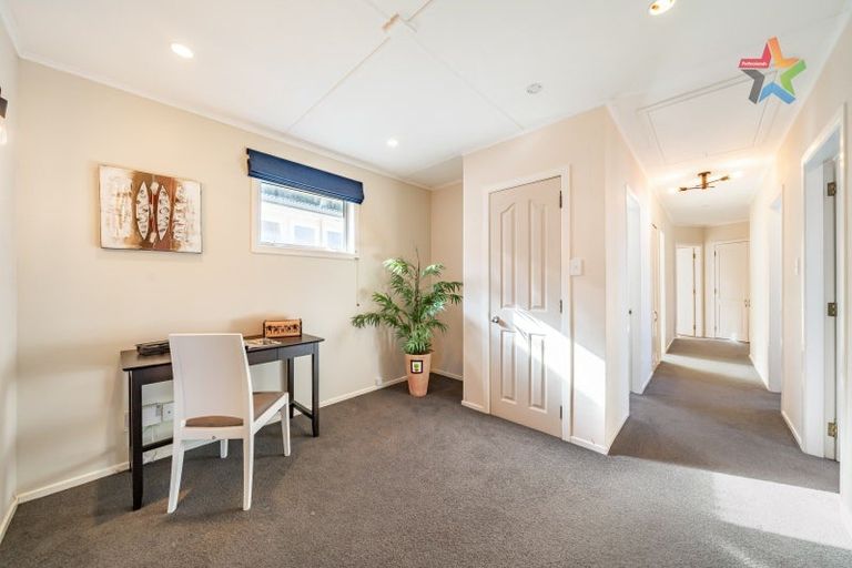 Photo of property in 11 Mimihau Grove, Wainuiomata, Lower Hutt, 5014