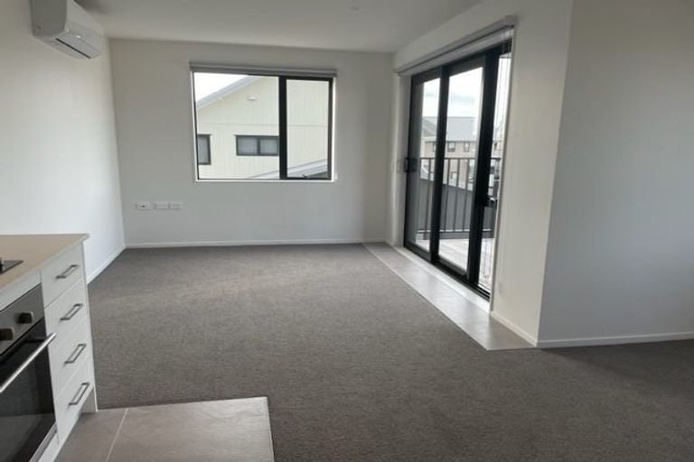 Photo of property in 201/28c Eileen Newey Place, Henderson, Auckland, 0612