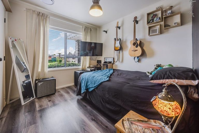 Photo of property in 168 Walter Strevens Drive, Conifer Grove, Takanini, 2112