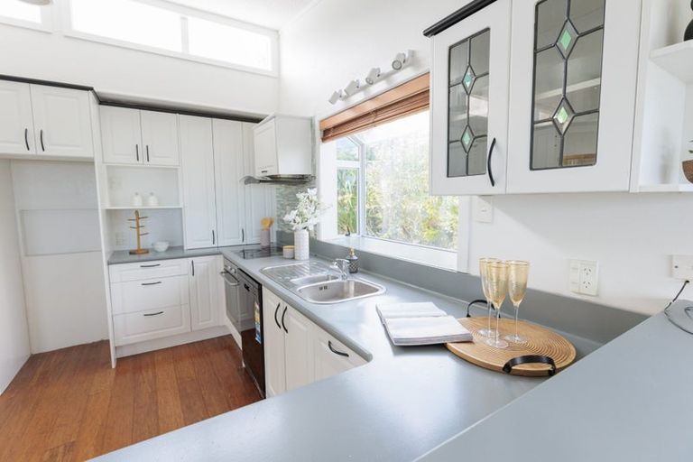 Photo of property in 16 City View Grove, Harbour View, Lower Hutt, 5010