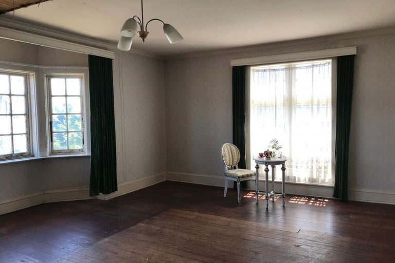 Photo of property in 105 Brougham Street, Mount Victoria, Wellington, 6011