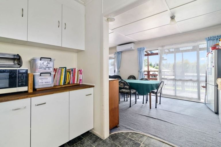 Photo of property in 24 Bellingham Crescent, Fordlands, Rotorua, 3015