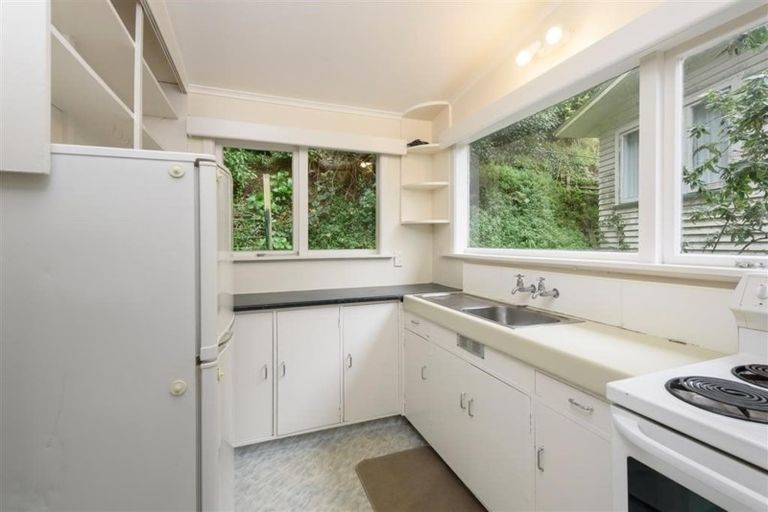 Photo of property in 57 Mortimer Terrace, Brooklyn, Wellington, 6021