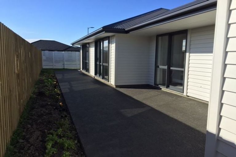 Photo of property in 2 Ellesmere Street, Marshland, Christchurch, 8083