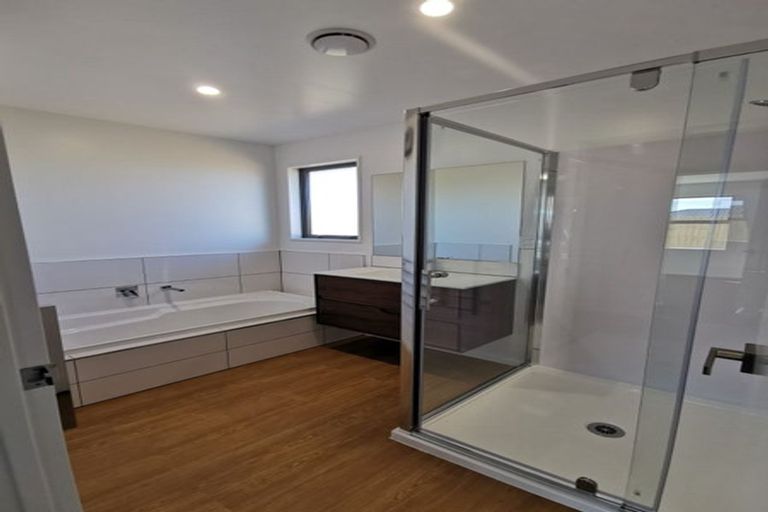 Photo of property in 19 Lewis Crescent, Rolleston, 7614