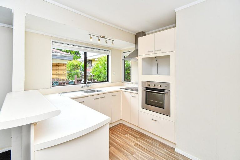 Photo of property in 2a Duke Street, Papakura, 2110