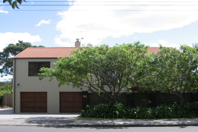 Photo of property in 98 Aberdeen Road, Campbells Bay, Auckland, 0620
