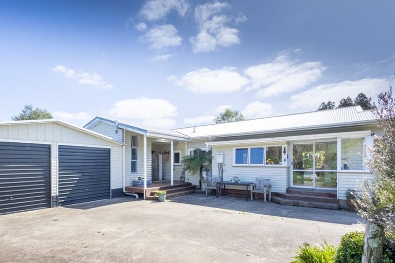 Photo of property in 124 Opouteke Road, Kaihu, 0379