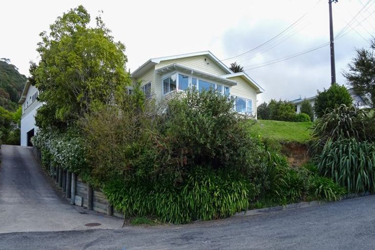 Photo of property in 7 Russell Street, Picton, 7220