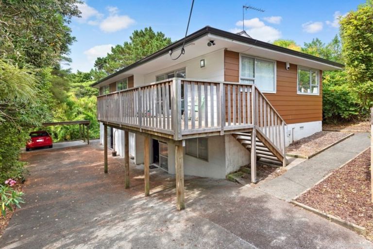 Photo of property in 2 Miro Street, New Lynn, Auckland, 0600