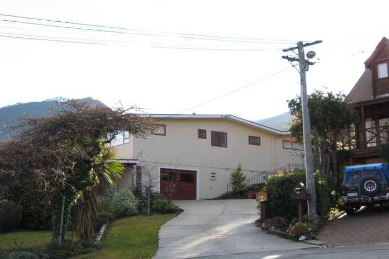 Photo of property in 15 Panorama Place, Queenstown, 9300