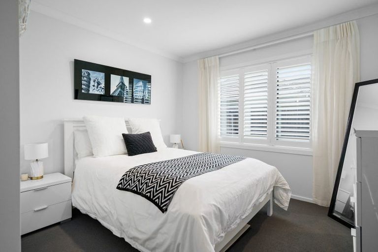 Photo of property in 24 Ruru Street, Cambridge, 3434