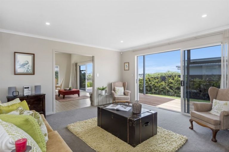 Photo of property in 30 Harbelle Close, Bethlehem, Tauranga, 3110