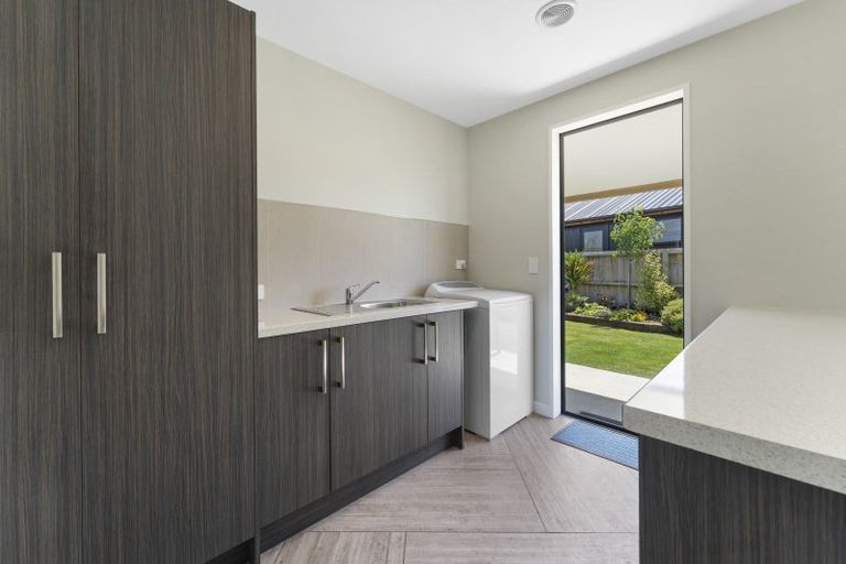 Photo of property in 11 Teal Place, Lake Hawea, Wanaka, 9382