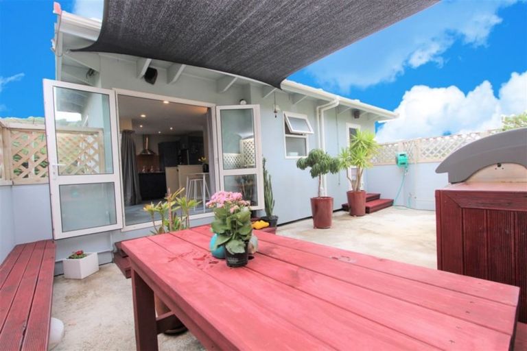 Photo of property in 91a Happy Valley Road, Owhiro Bay, Wellington, 6023