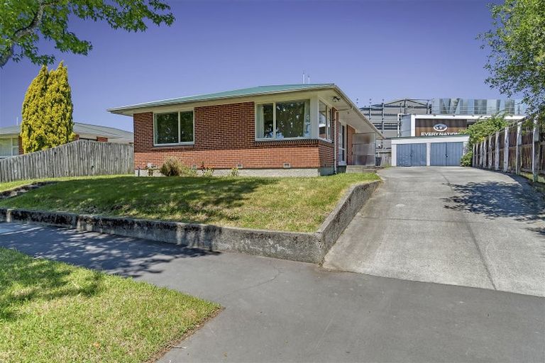 Photo of property in 1/46 Lochee Road, Upper Riccarton, Christchurch, 8041